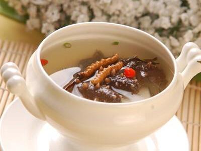冬虫夏草的食用方法 冬虫夏草如何吃 冬虫夏草怎么吃 五种食法有何误区(3)