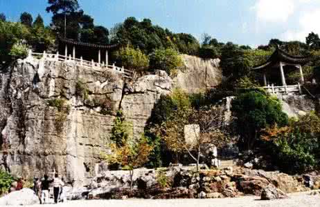 长春景致旅游 景致独特--石公山 (旅游览胜)