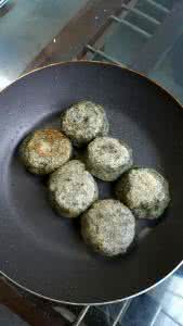 蒿子粑粑的做法图 茼蒿粑粑的做法