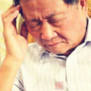 颈椎病会引起哪些症状 颈椎病严重的症状 颈椎病竟会导致中风