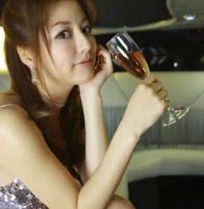 一人我饮酒醉醉把佳人 美女饮酒，佳人缠绵...