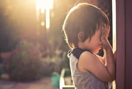 克服焦虑症 克服焦虑症 捉迷藏可以克服孩子的焦虑