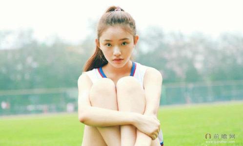 她美貌不如她热闹txt 林允:天生美貌,不如活得热闹