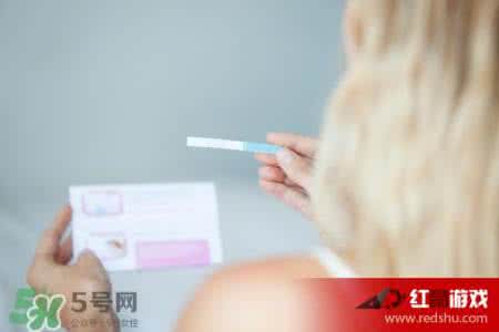 月经推迟几天测早孕 月经推迟几天测早孕 月经推迟了会是早孕吗