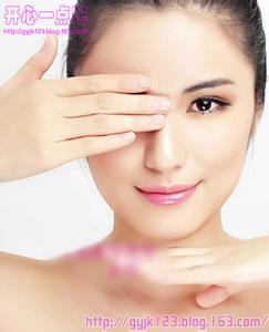 女人让你摸手代表什么 女人的手常摸这竟会10年不老