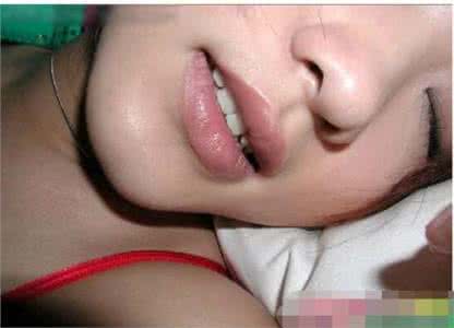 蜂蜜涂脸上有什么效果 精液涂脸有什么效果 真能美容吗