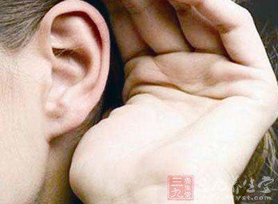 耳朵发霉 怎么掏耳朵 耳朵会发霉竟是种病