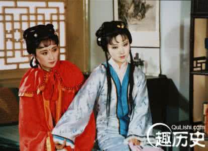 薛宝钗和香菱 宝钗评价香菱 香菱为什么要拜黛玉为师而不拜身边的宝钗为师