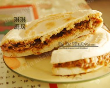 老是觉得肚子饿吃不饱 饱肚、解馋、御寒？上肉夹馍！