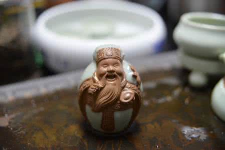 茶桌上可以养几个茶宠 备个茶宠,让茶再活一次!