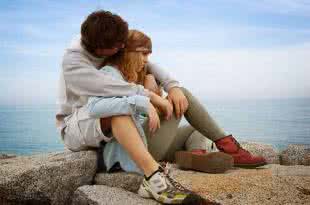 男人为什么喜欢傻女人 许多傻女人，最该被男人温存相待