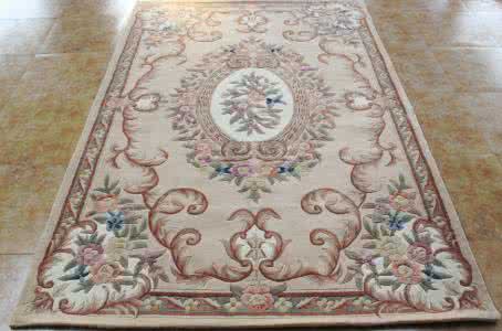 羊毛地毯如何清洗 如何正确鉴别羊毛地毯