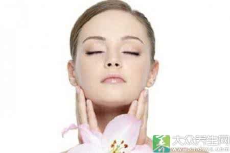 快速祛痘印的简单方法 快速祛痘印的简单方法 如何祛痘印 四个简单方法告诉你