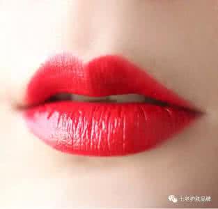 携宝前妻太迷人张小灶 几招让你拥有一张迷人的双唇
