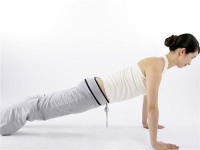 俯卧撑的好处 俯卧撑的好处有哪些