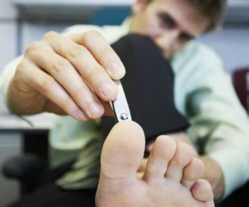 晚上剪脚趾甲 晚上剪脚趾甲注意什么