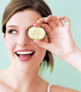 吃什么去除黑眼圈 去除黑眼圈吃什么好