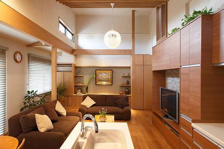 小户型客厅吊阁楼图片 东京经典小户型人家 35㎡阁楼客厅超赞