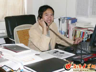 红楼之不孝子 致不孝之子              作者：耿立