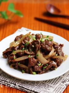 牛肉片炒洋葱 洋葱炒雪花牛肉片
