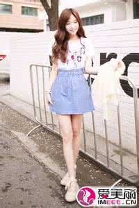 长款半身裙怎么搭配 夏季如何搭配高腰半身裙