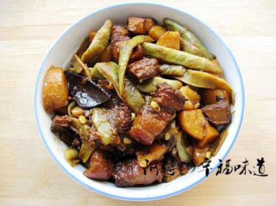 五花肉炖豆角 五花肉炖豆角 红烧肉炖豆角的做法,红烧肉炖豆角怎么做好吃,红烧肉炖豆角的家常做法