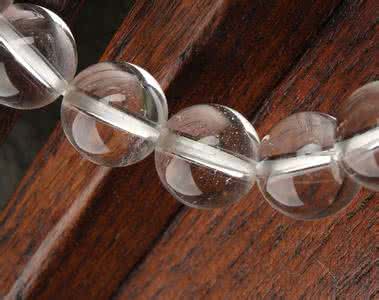 紫水晶的功效与作用 佩戴烟水晶对人的功效作用