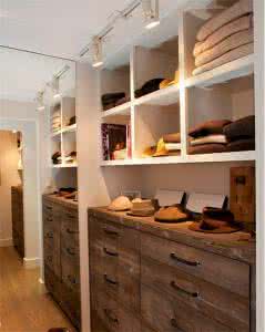 全友家私特价衣柜 看看人家的衣柜,你家的只能叫柜!