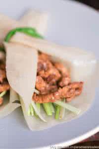 爷春饼北京菜 #百家千宴# 北京迎春年菜【京酱肉丝春饼卷】，附春饼做法