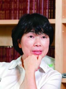 郑明天津冷库 龙应台 台湾女批评家风采一瞥——以郑明娳、龙应台为例