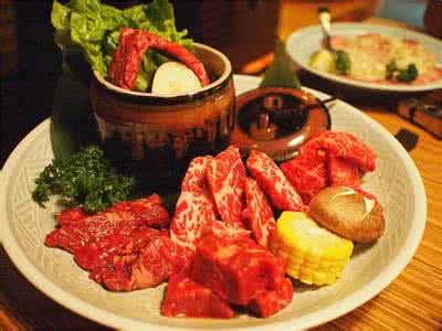 红烧肉国宴做法视频 和宴 | 一起去香港吃日式烧肉,要份顶级和牛