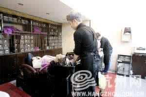 侧柏叶桑叶洗头偏方 少数人才知道的古偏方：洗头时加点它，长发浓密乌黑