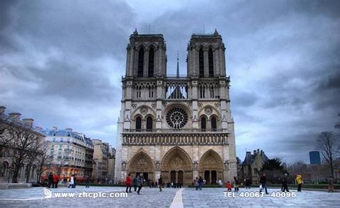 巴黎圣母院人物形象 巴黎圣母院人物形象 【巴黎圣母院人物分析】《巴黎圣母院》的人物形象