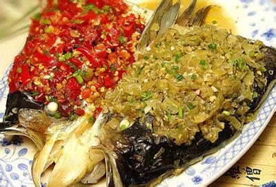湘菜剁椒鱼头 双椒蒸鱼头