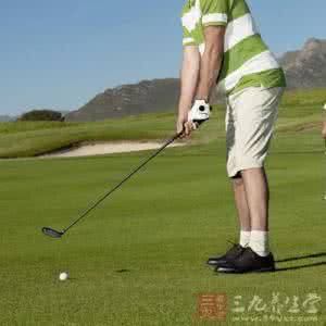 打高尔夫技巧 如何打高尔夫 想成为高尔夫高手必学的技巧_打高尔夫的技巧