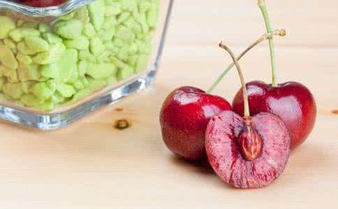 扔掉你的开架化妆品 梦见扔掉腐烂的水果 女人化妆品扔掉！一种水果轻松来替代