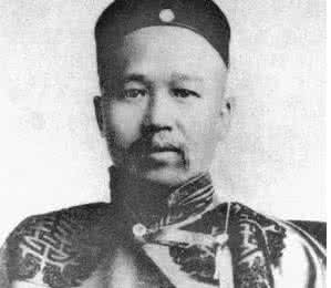 青岛康有为故居 康有为 康有为青岛意外死亡存疑 入葬时穿中山装佩朝珠