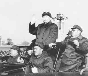 张国焘不叛变能当元帅 长征途中七大元帅如何斗法张国焘? 豪