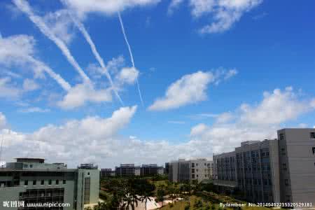 广东海洋大学天空 广东海洋大学天空 大学是天空，也是海洋