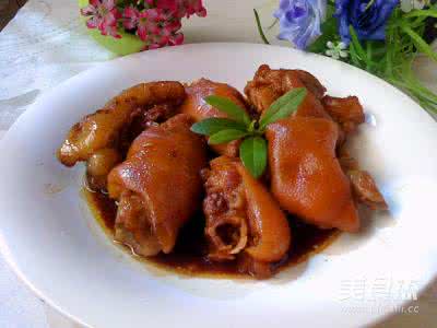 胃不好能喝可乐吗 老说喝可乐不好，用来烧猪蹄可是极好的！