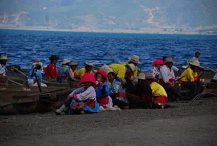 泸沽湖摩梭人的性压抑 泸沽湖摩梭人的性压抑 去泸沽湖旅游 体验摩梭人的生活