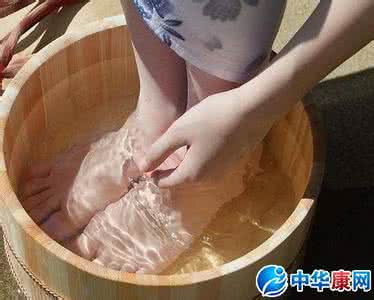 白醋泡脚后需要清洗吗 白醋泡脚后需要清洗吗 电子泡脚盆怎么清洗?