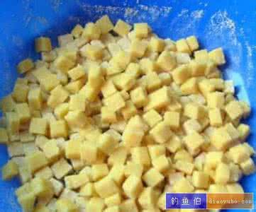 自制玉米面钓鲤鱼饵料 自制玉米面钓鲤鱼饵料 自制玉米面钓鱼配方