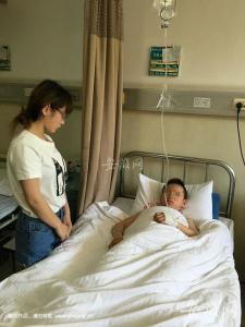 晚饭不吃饿治百病 这种黄色液体吃对了能治百病