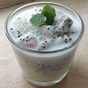 椰汁西米露 【饮品】椰汁火龙果西米露