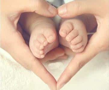 宝宝光脚丫 再热也别让宝宝光脚丫