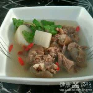 羊肉搭配哪种蔬菜 冬季羊肉怎么吃不上火?羊肉搭配什么菜吃不上火?