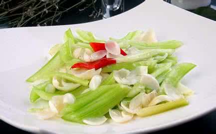 红枣补血养颜粥 舌尖上的养颜菜 红枣奶昔补血好