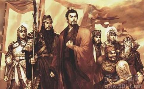 刘备兵败夷陵 曹操在刘备兵败来投时为什么仍说刘备是英雄？