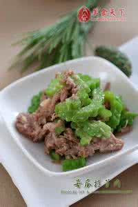 羊肉和苦瓜能一起吃吗 羊肉和苦瓜能一起吃吗 苦瓜羊肉能一起吃吗？